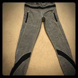 Lululemon 7/8 size 6 exercise pant